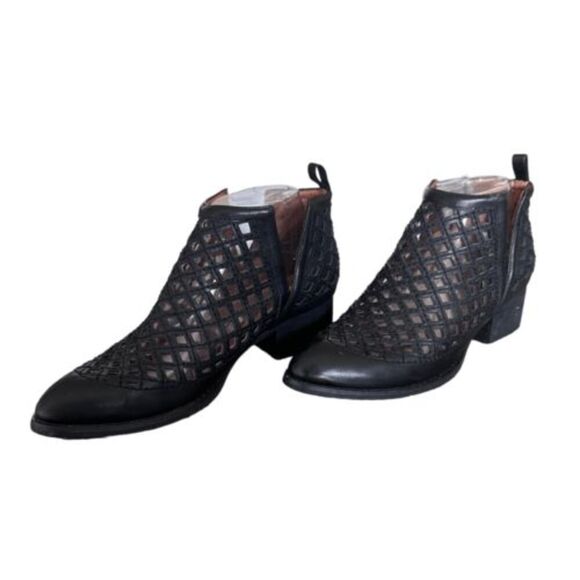 Jeffrey Campbell Women's Black Leather Lattice Cutout Taggart Booties Size 7.5 - Picture 3 of 8
